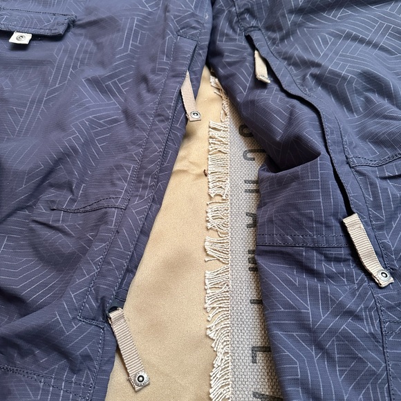 Arson snowboard pants ladies size small.  Navy color with a slight pattern. - Picture 3 of 8